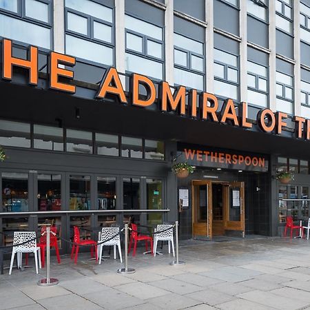 Admiral Of The Humber Wetherspoon Kingston upon Hull Kültér fotó