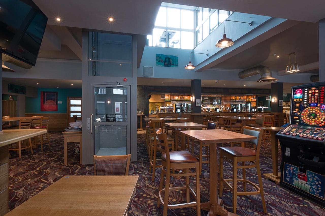 Admiral Of The Humber Wetherspoon Kingston upon Hull Kültér fotó