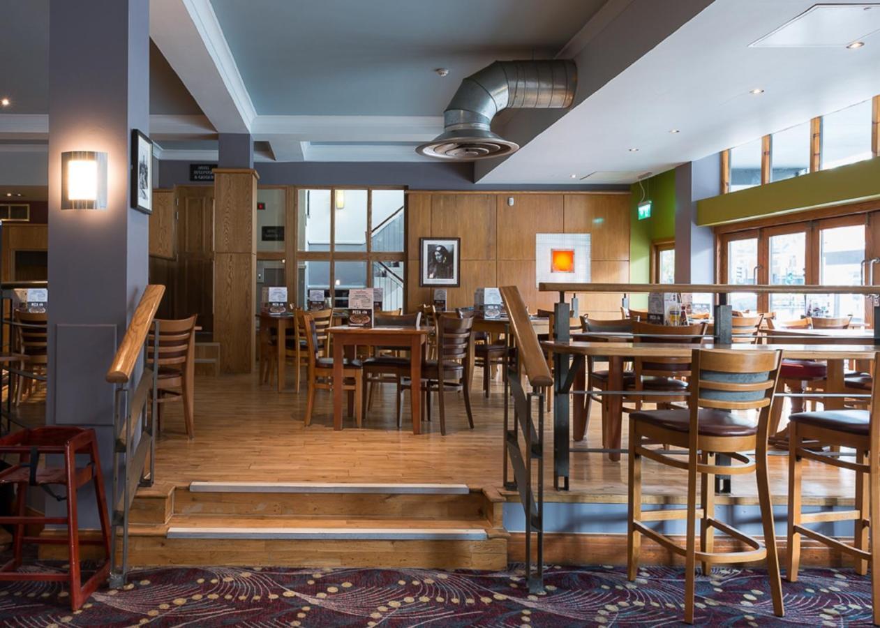 Admiral Of The Humber Wetherspoon Kingston upon Hull Kültér fotó